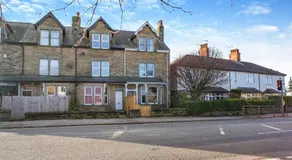 HG1- 4 bed house - Image 3