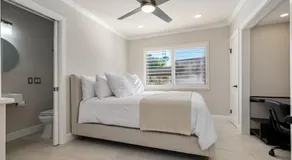 Renovated Desert Escape - Steps Away from Pool - Image 2