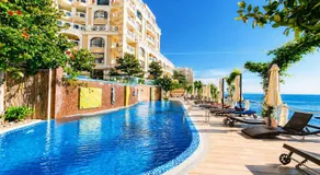 Royal Beach - Image 2