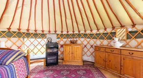 Cosy-Hilltop-Yurt-StunningViews-Nature-HotTub - Image 2
