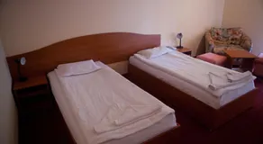 PARTY HOTEL ZORNITSA - Image 2