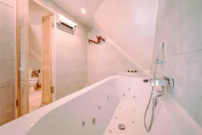 Cottage with a hot tub - In The Woods - Image 3
