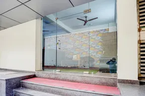 Collection O Umen Hotel Noida City Center Metro Station - Image 5