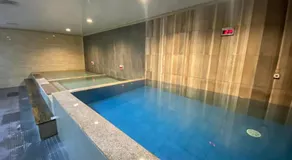On Hotel - Image 4