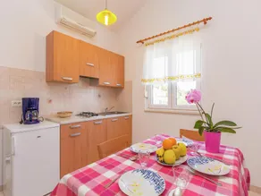 Apartment in Premantura with Seaview Balcony - Image 4