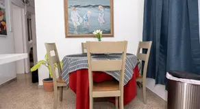 Cozy Home Close to Beaches - Image 4
