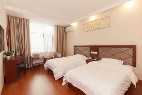 GreenTree Inn Wuxi Donggang Town Donghutang Shell Hotel - Image 4