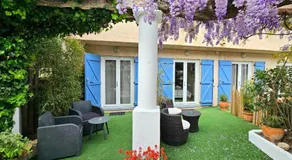 Chez Louis - Image 2
