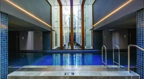 Plush 221 Midnight Braddon 2bedroom 2bathroom Free parking Free wifi - Image 4