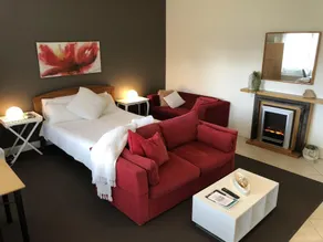 Ruby's Queenscliff - Image 2