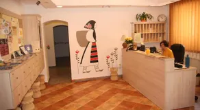 Retro Hostel - Image 3