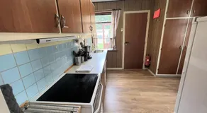 The Yellow House, Beach 5mins Drive, 3BR with free parking, Fast Fiber Internet - Image 4