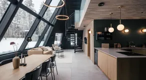 Glass Resort - Image 2