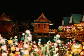 เรือนร่มไม้รีสอร์ท RuenRomMai Resort - Image 3
