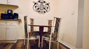 Capitol Suite - Image 3