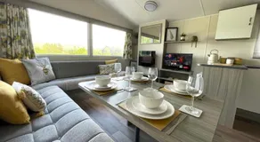 Beautiful 3BR Holiday Home in Stunning Location - Pass the Keys - Image 2