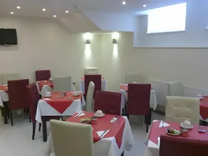 Regency Hotel Parkside - Image 3