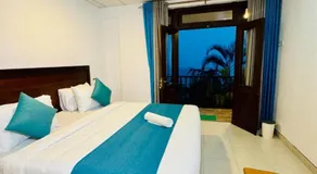 Silanway Holiday Inn - Image 5