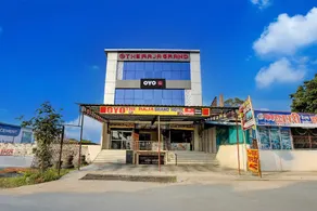 SPOT ON Raja Grand Hotel - Image 2