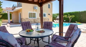 Villa Katerina, Private Pool, Garden & 3 Ensuite Bedrooms - Image 5