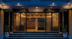 Super Townhouse Padav Square Gwalior Formerly Hotel Shelter - Image 2