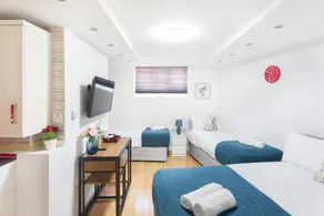 Holloway Apartments - Image 2