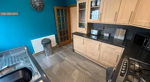 Wilford Charm Spacious 3BR Retreat in Nottingham - Image 5