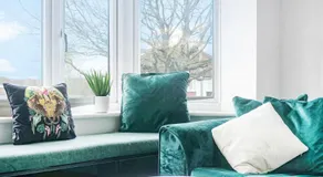 4BR 6Beds 3 Bath Private Parking Garden Kings Cross 25 min & Harry Potter - Image 3