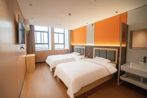 Xizhian Hotel (Kaifeng Lankao Jiao Yulu Memorial Hall Branch) - Image 2