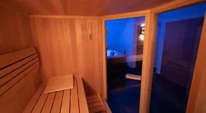 PJ Hotel Cerklje - 5min to Airport - Free Parking - Image 5