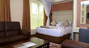 Hylise Hotel - Image 5