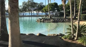 HOT Stylish Costal 3 ensuite apartment on Redcliffe, Brisbane - Image 3