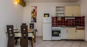 1 Bedroom Cozy Apartment In Nin - Image 2