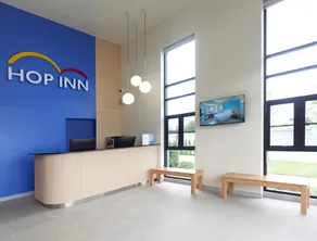 HOP INN Tak - Image 2