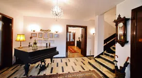 Casa Negustorului - Image 4