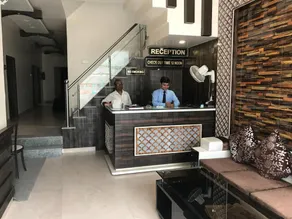 Hotel Mmk - Image 4