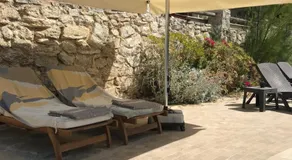 Rustic Modern Patio Home With Shared Pool - Image 4
