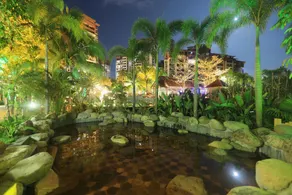Baoting ShuangDa Luxury Hot Spring Hotel - Image 3