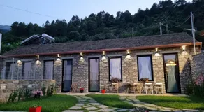 Gogo Moustache Guest House - Image 2