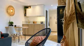 Home Chic Home - La Terrasse Bazille - Image 5