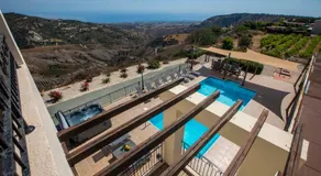 Hills View Villa - Image 3