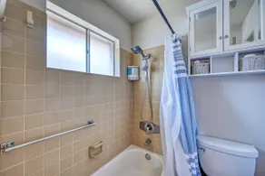 Kerrville Hidden Gem with Firepit and Grill - Great Location - Image 2