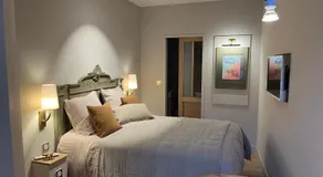Maison Baudry Bethune - Bedroom - Image 2