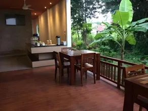 B Boutique Hotel - Image 4