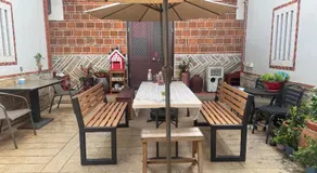 Relaxing INN Backpackers Warehouse - Image 4
