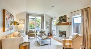 Deck & Gas Fire Pit: Gorgeous Home in Beaverton - Image 2