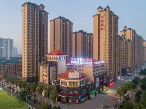 Eastern City International Hotel - Image 4