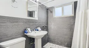 SII Luxury 1 Bedroom close to the beach - Image 4