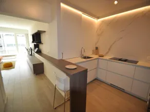 Modern 5th Floor Apartment - Image 5