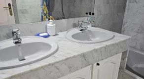 Bonito piso con jardines y piscina - Image 5